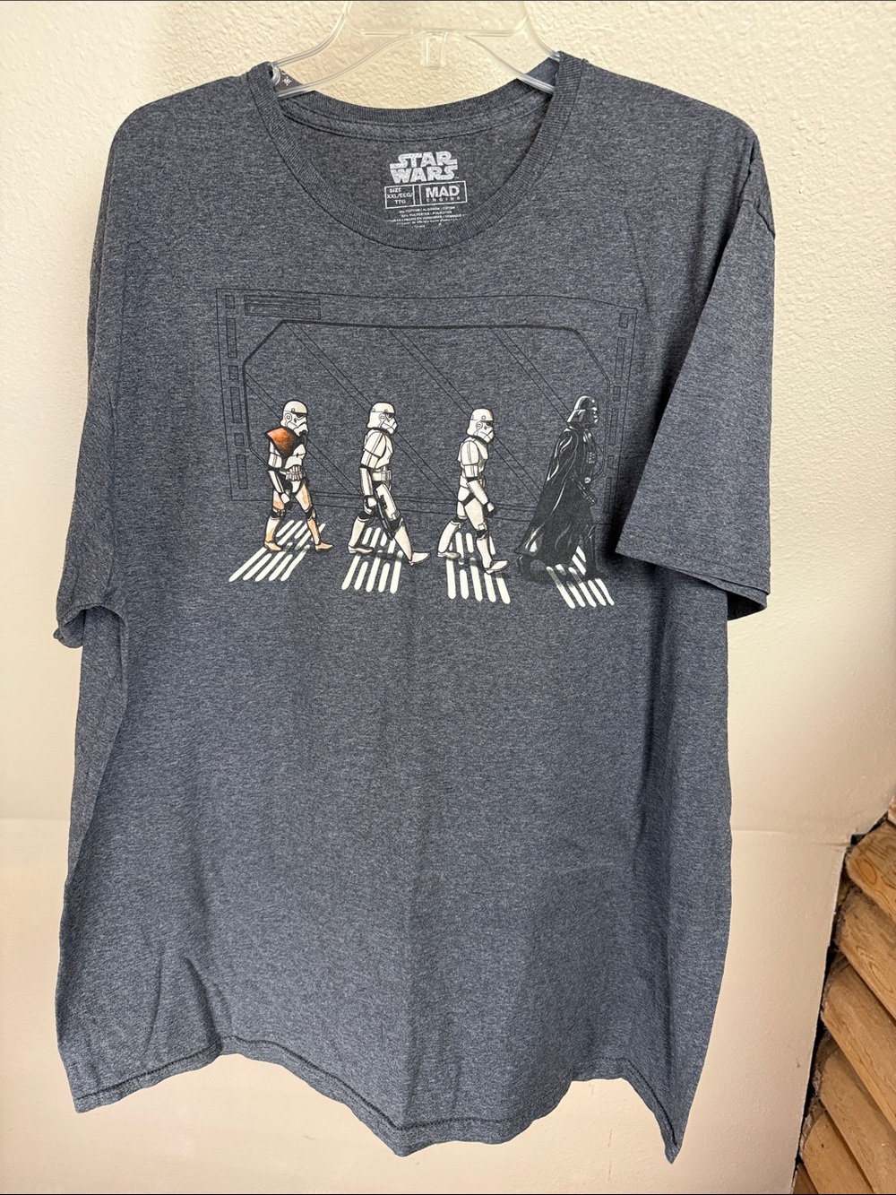 STAR WARS Darth Vadar/Stormtroopers Abbey Road Tee Size XXL